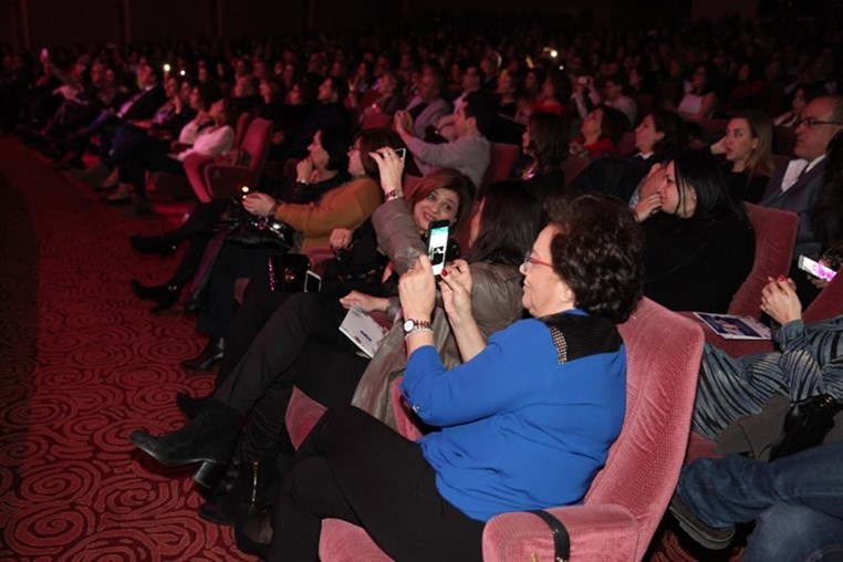Bernard Sauvat Au Casino Du Liban